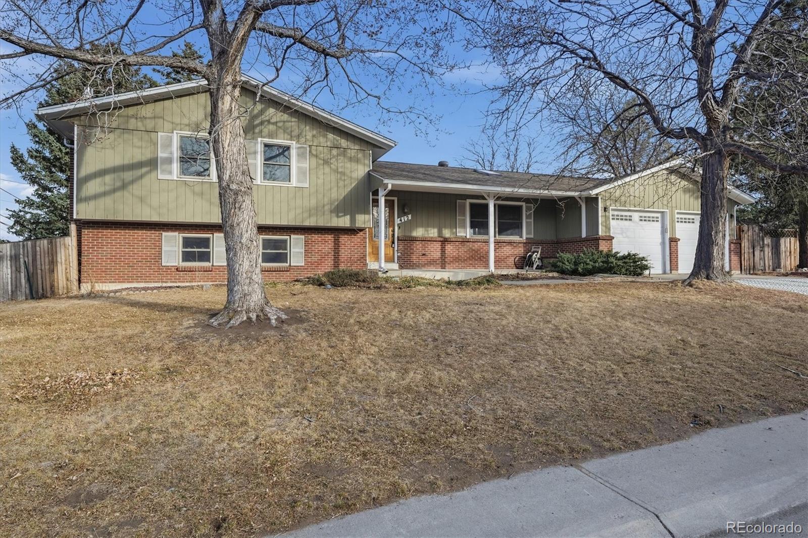 412 S Devinney Street