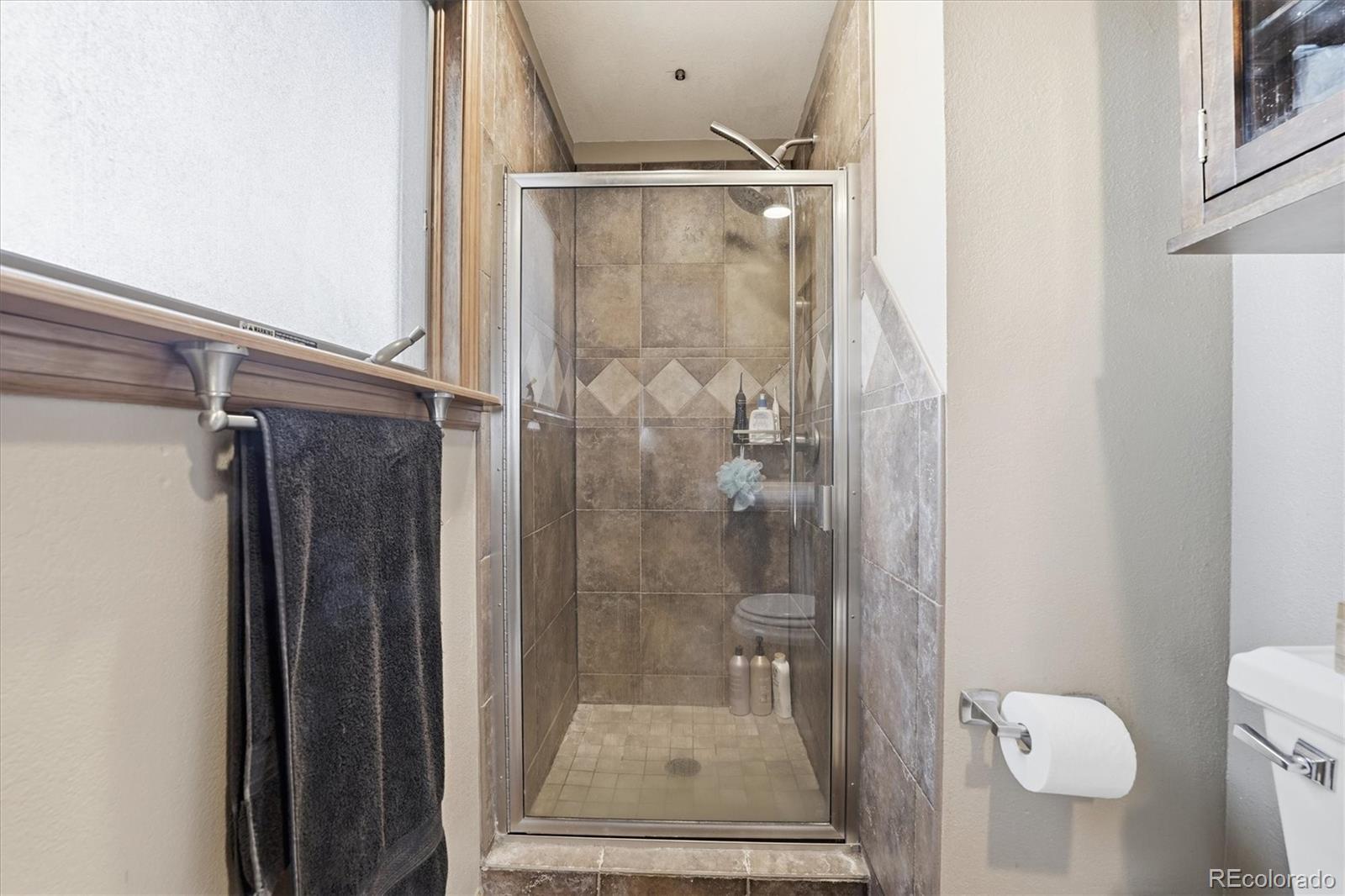 412 S Devinney Street