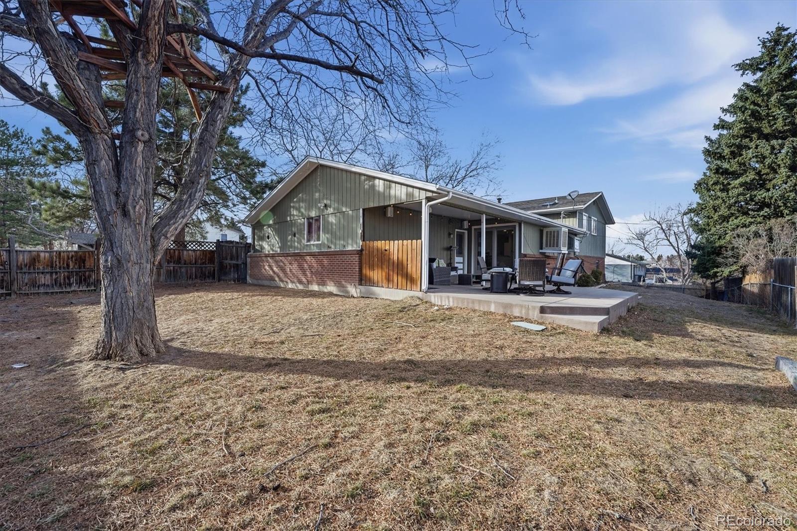 412 S Devinney Street