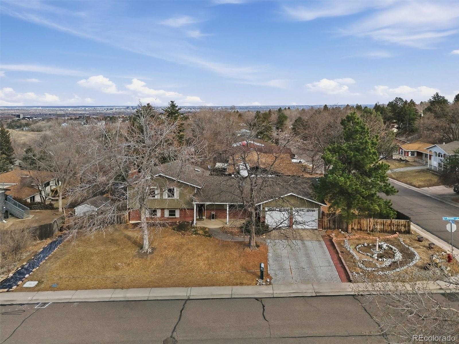 412 S Devinney Street