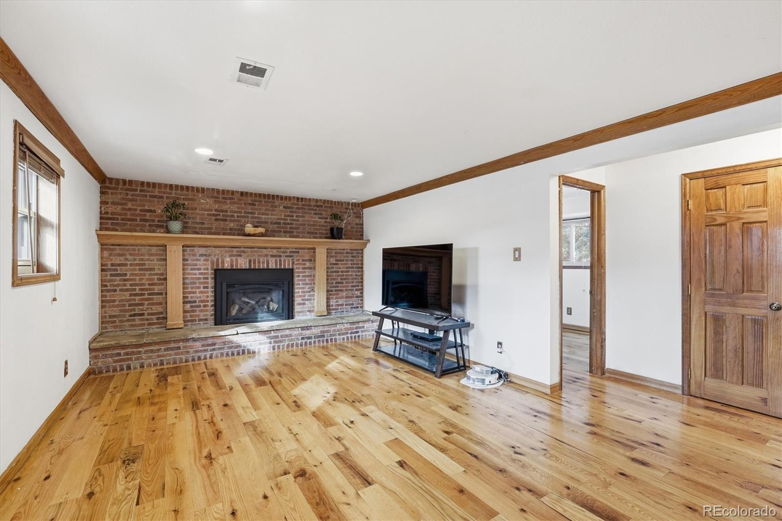 412 S Devinney Street