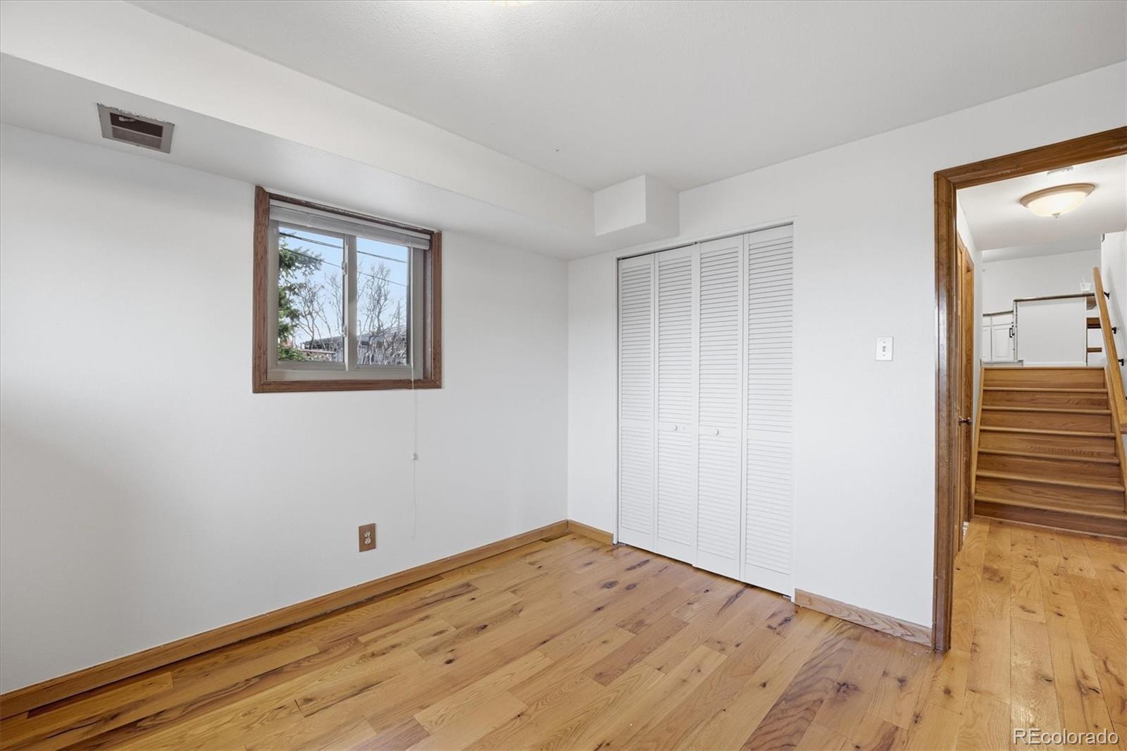 412 S Devinney Street