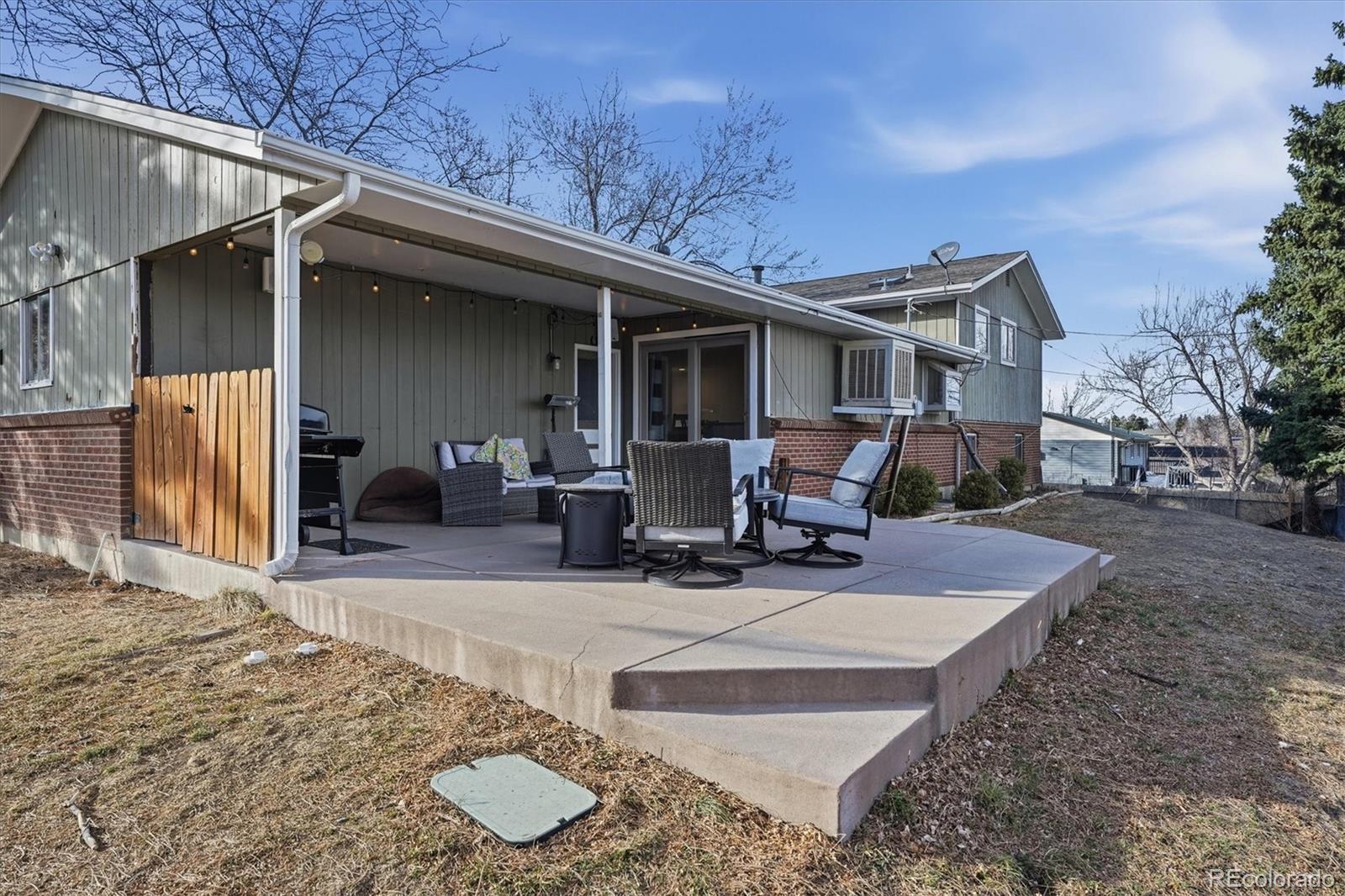 412 S Devinney Street