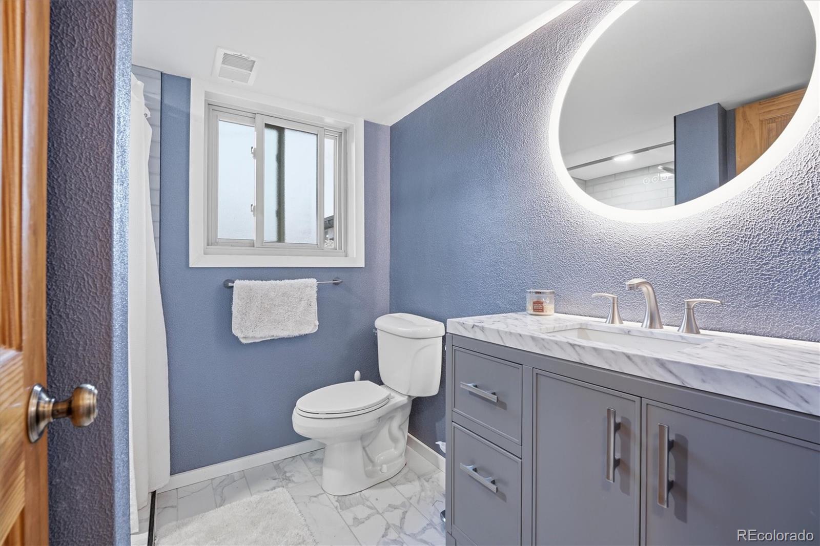 412 S Devinney Street