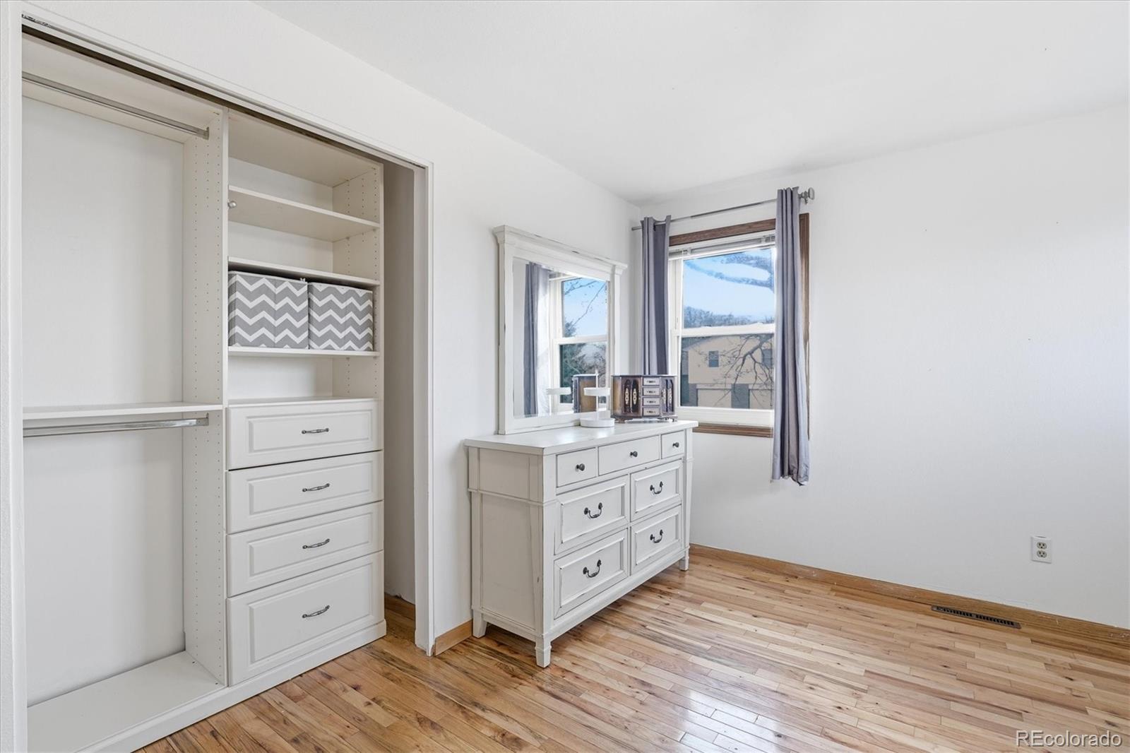 412 S Devinney Street