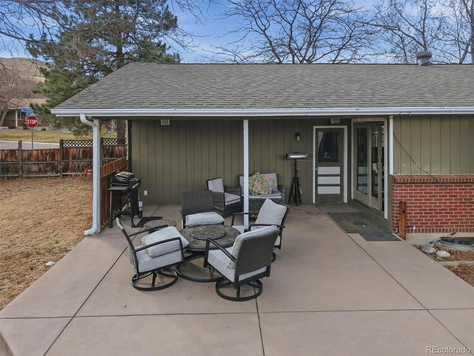 412 S Devinney Street