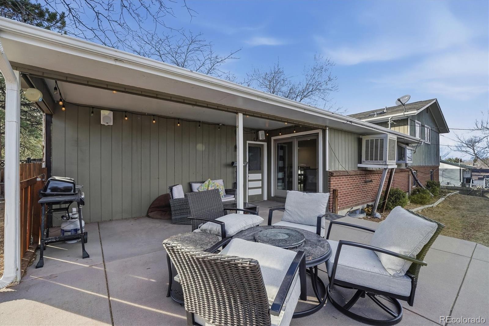 412 S Devinney Street