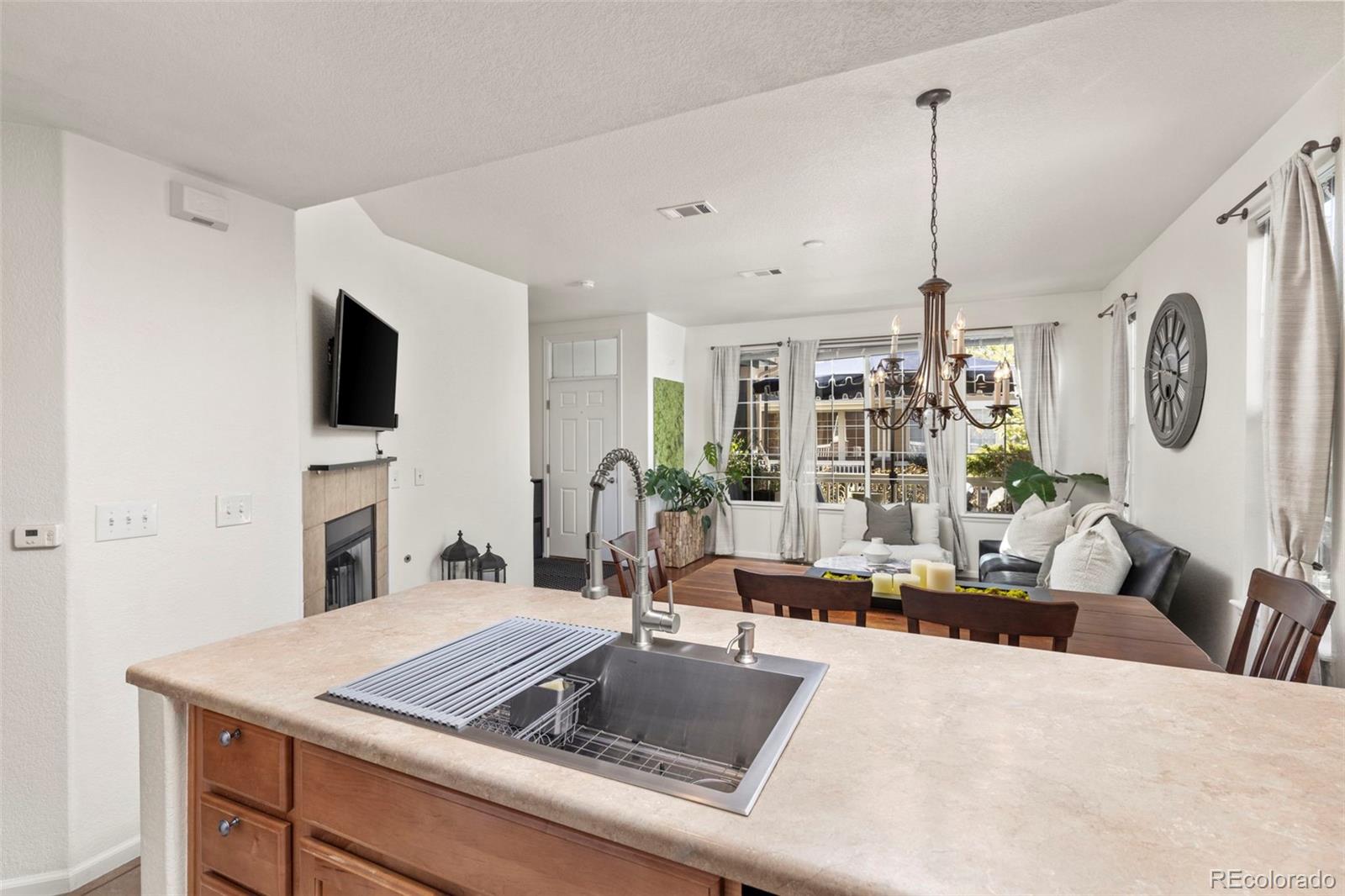 16126 E Geddes Drive Unit: 109