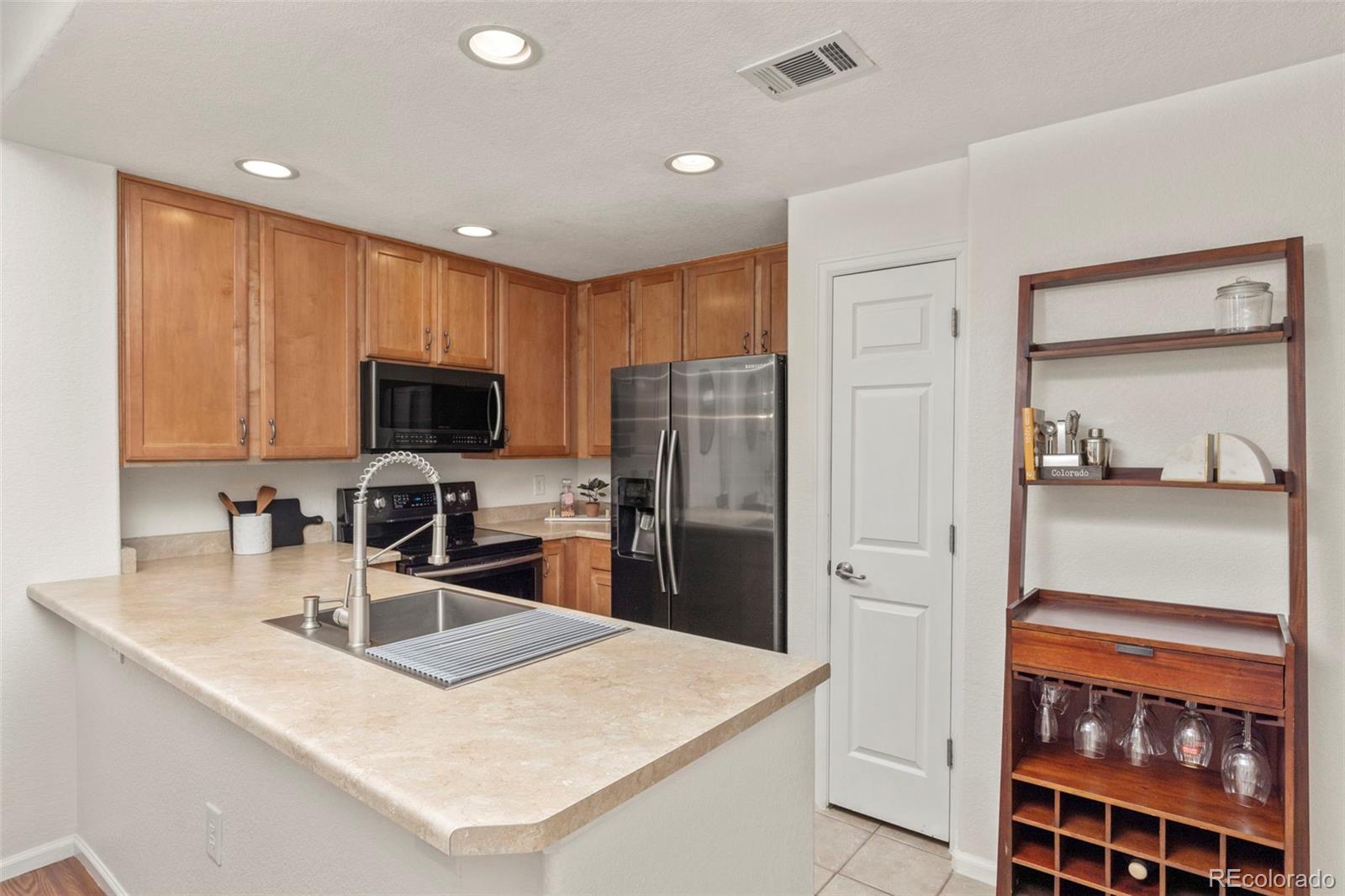 16126 E Geddes Drive Unit: 109
