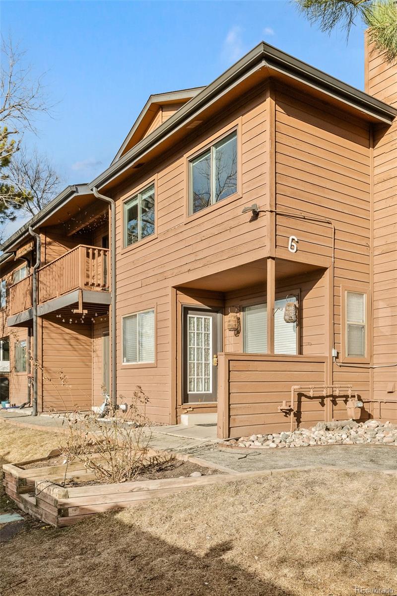 540 S Forest Street Unit: 6-203