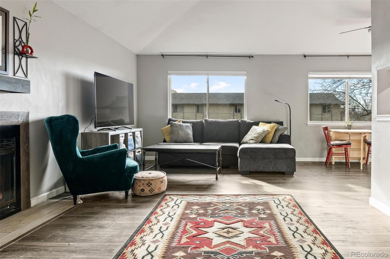 540 S Forest Street Unit: 6-203