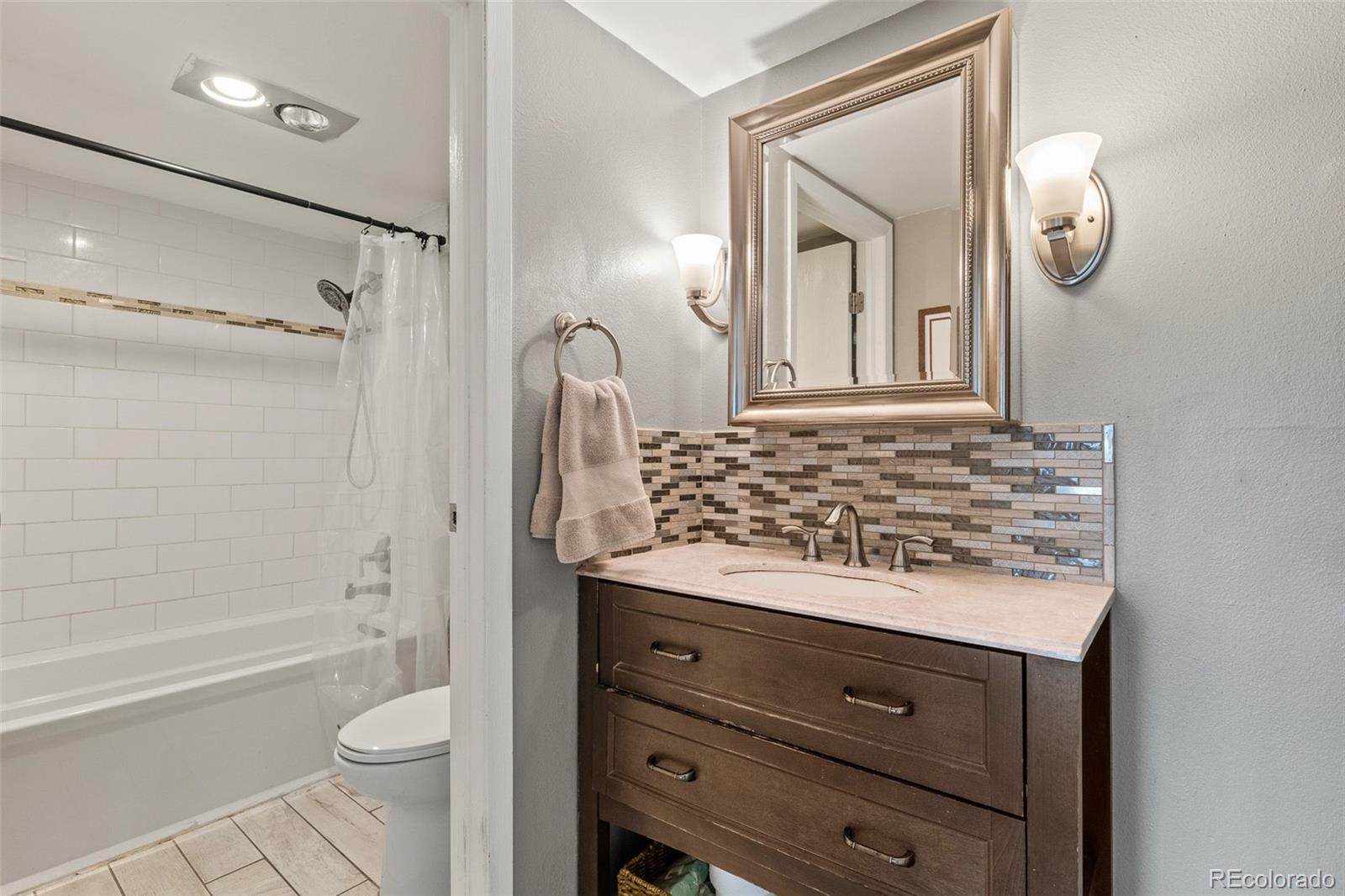 540 S Forest Street Unit: 6-203