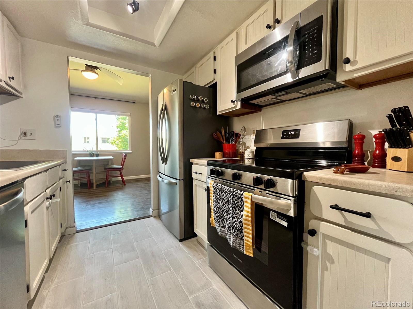 540 S Forest Street Unit: 6-203
