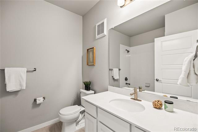 9287 Twenty Mile Road Unit: 306