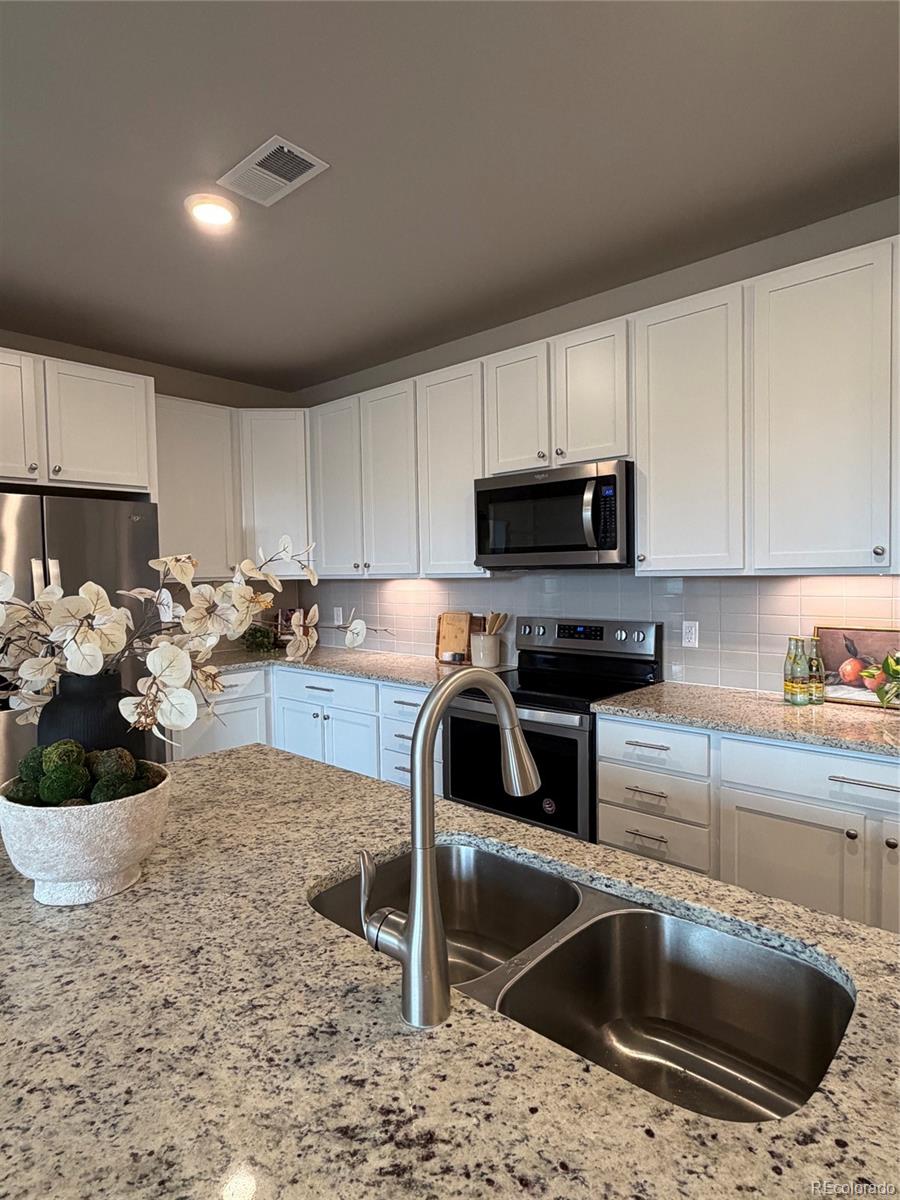 9287 Twenty Mile Road Unit: 306