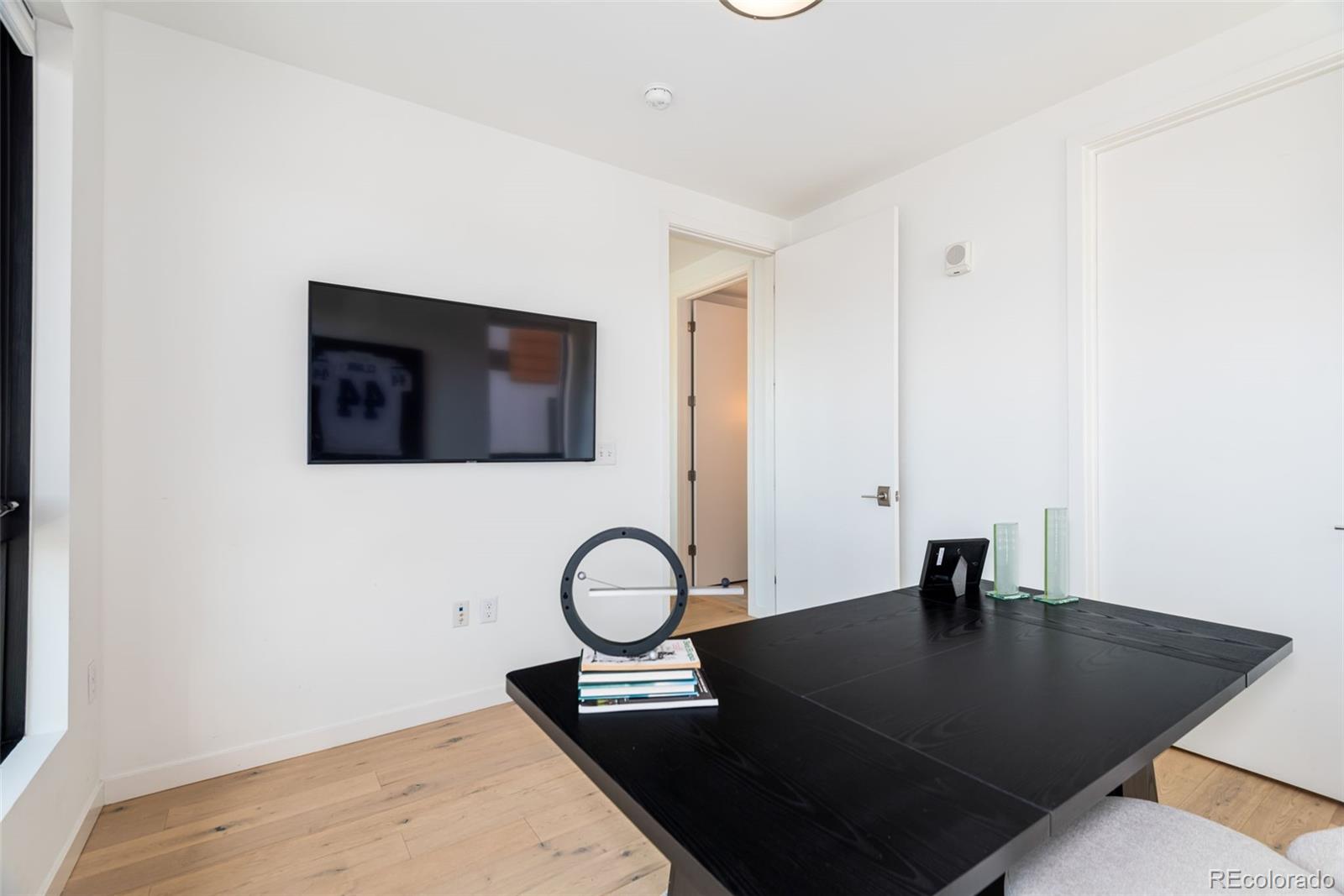 1735 Central Street Unit: 212