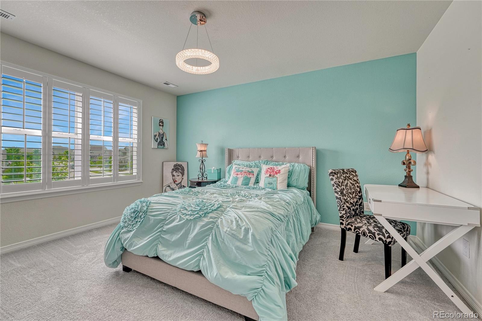 27819 E Clifton Place