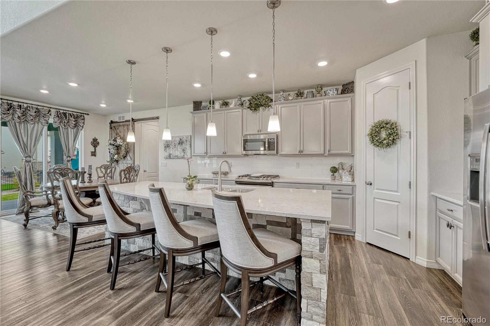 27819 E Clifton Place