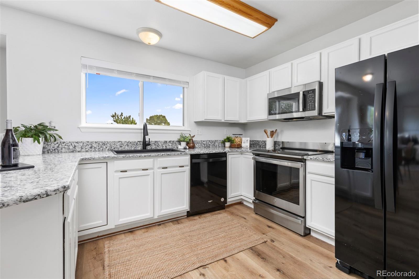 9914 Stonebriar Lane