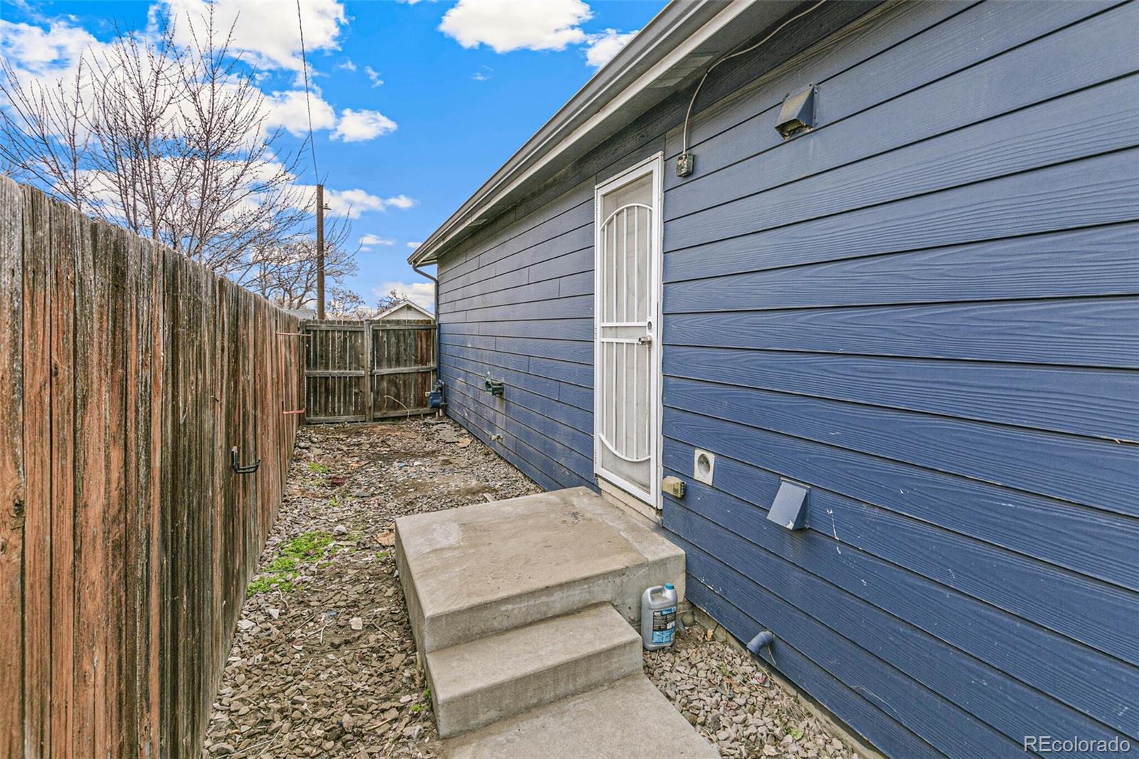 4665 Leaf Court