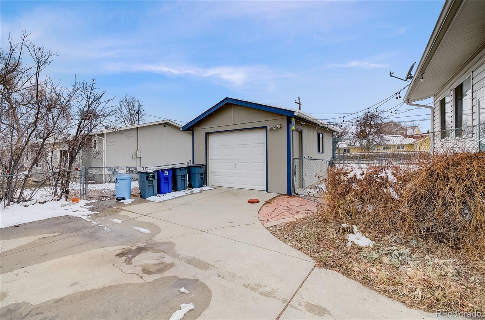 9030 W 64th Place