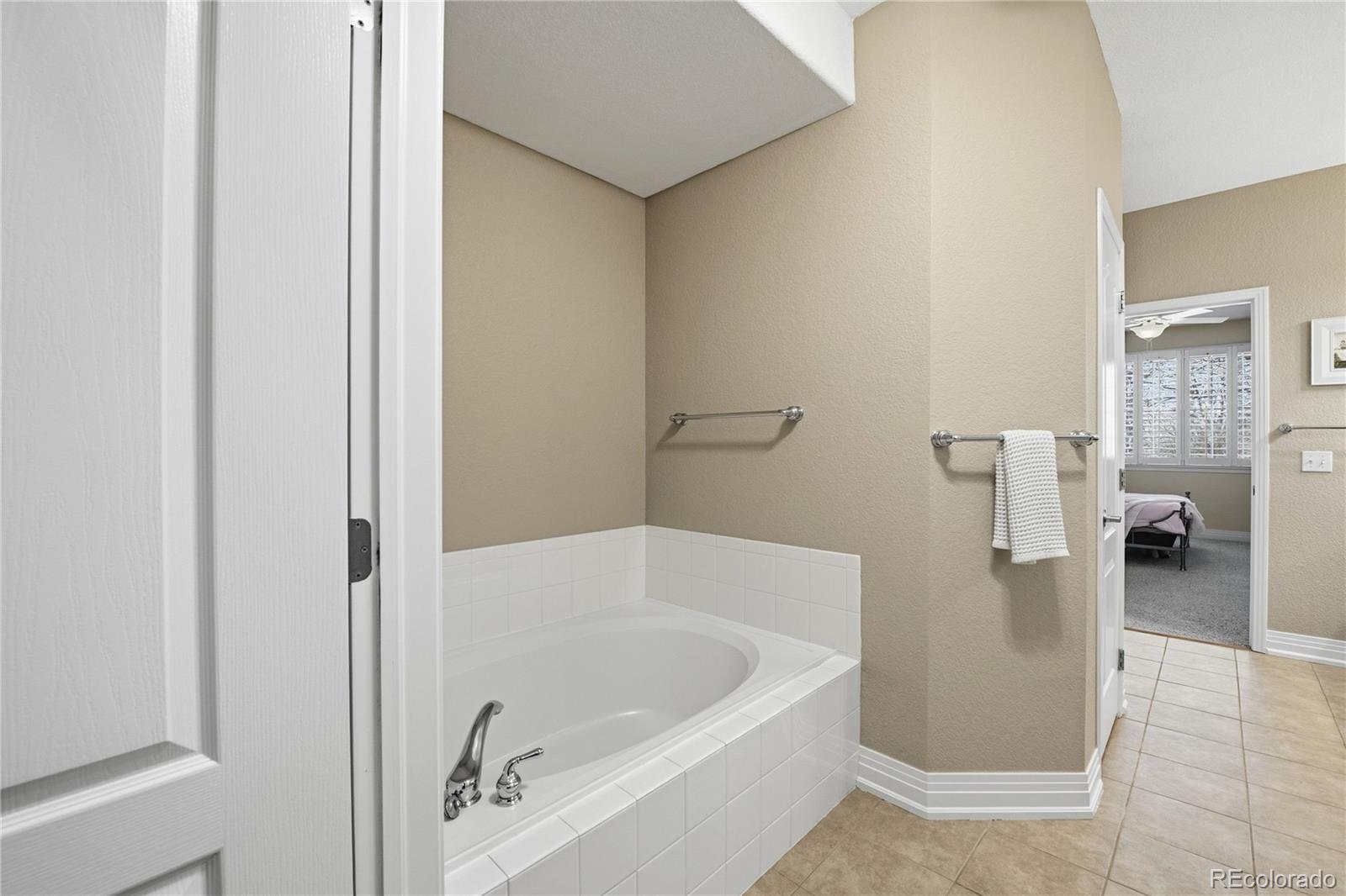 230 Poplar Street Unit: G