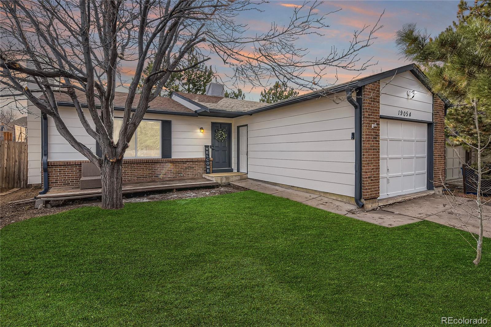 19054 E Oberlin Drive
