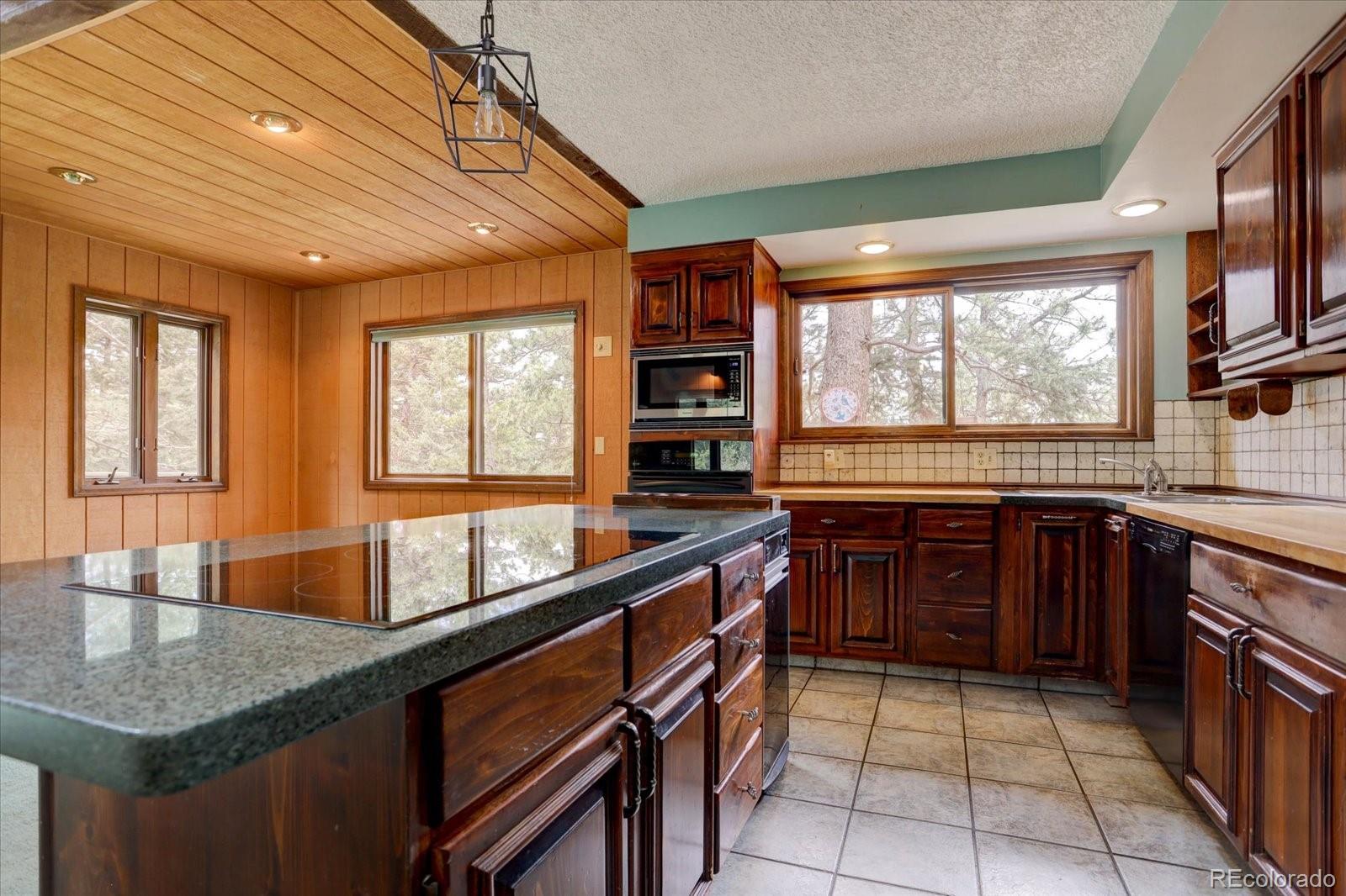1200 Madge Gulch Road