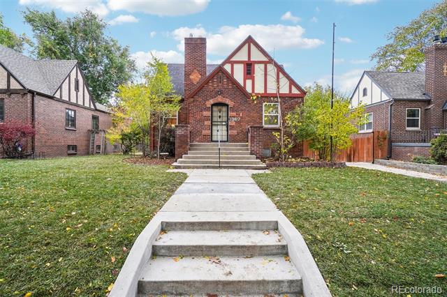 1367 Grape Street