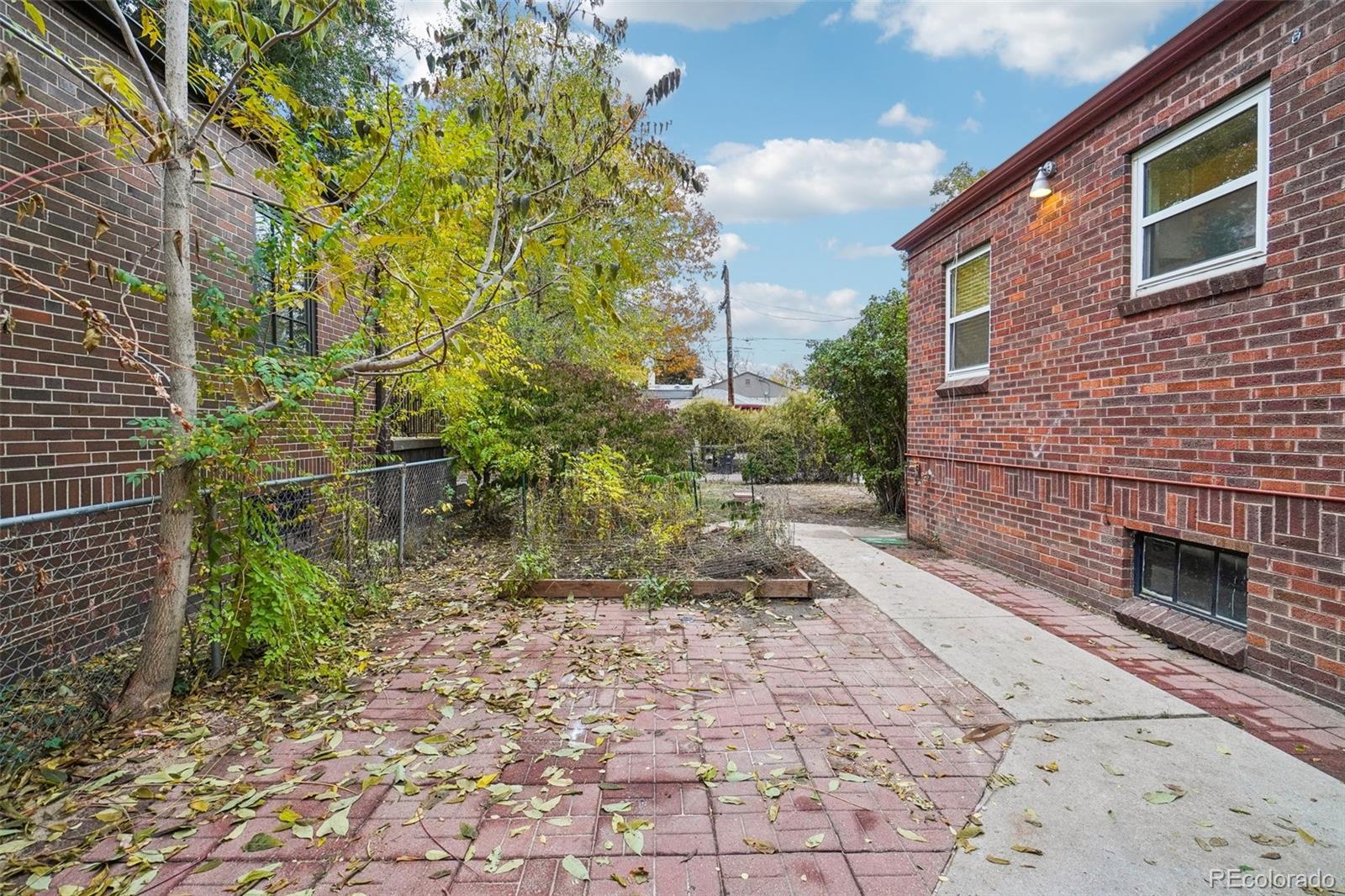1367 Grape Street