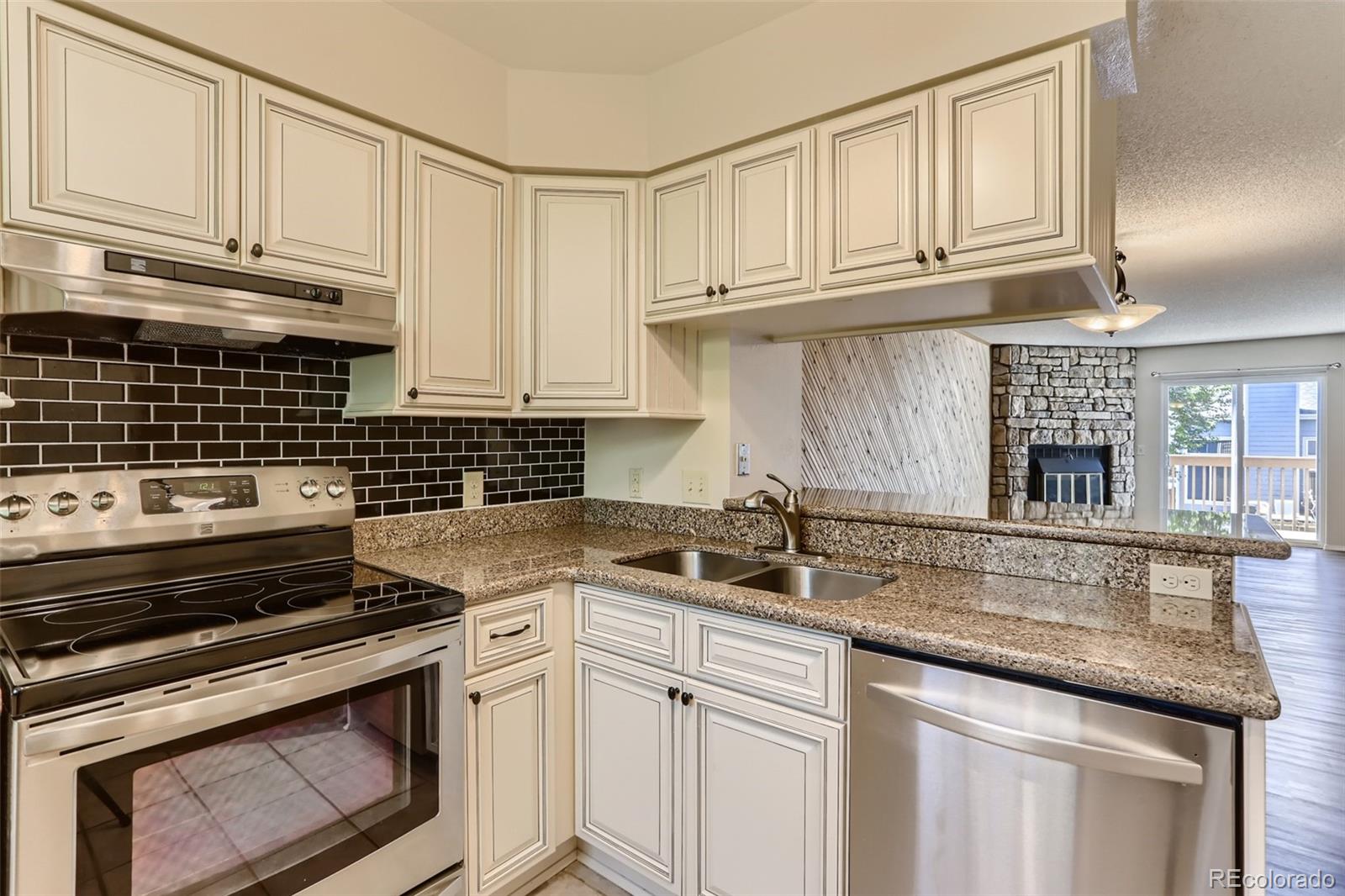 1811 S Quebec Way Unit: 18