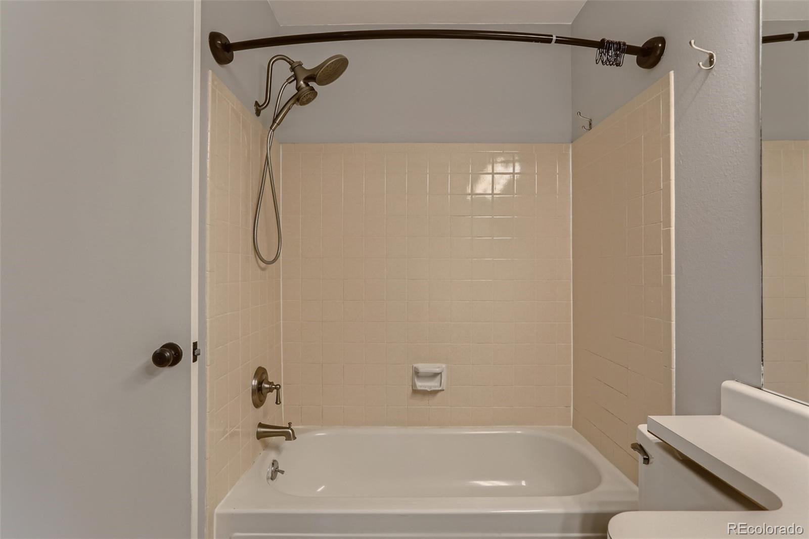 1811 S Quebec Way Unit: 18
