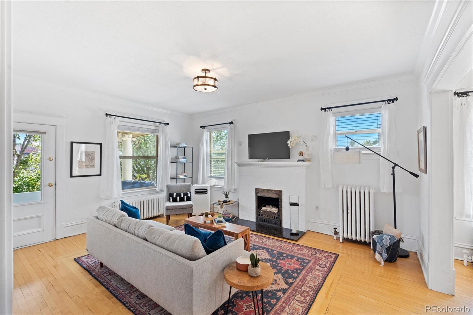 951 N Corona Street Unit: 1