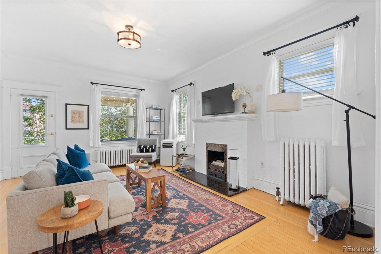 951 N Corona Street Unit: 1