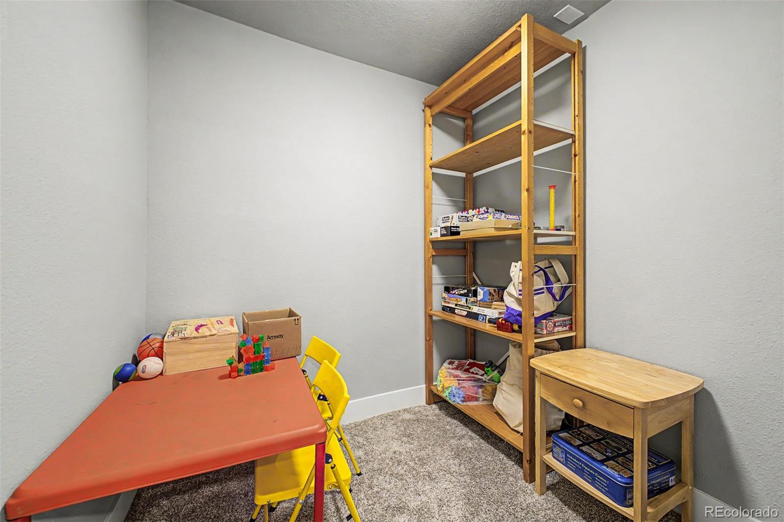 7925 W Layton Avenue Unit: 400