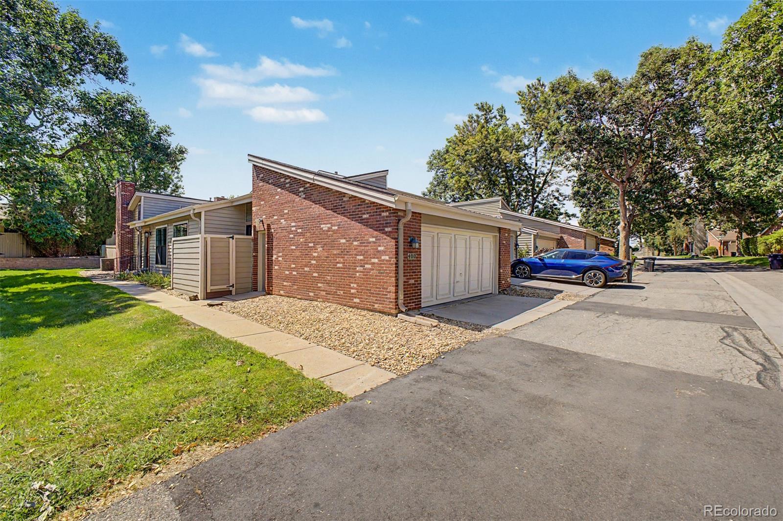 7925 W Layton Avenue Unit: 400