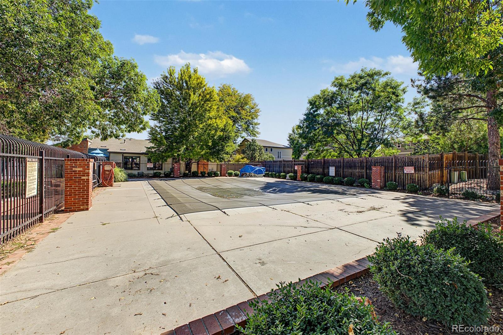 7925 W Layton Avenue Unit: 400