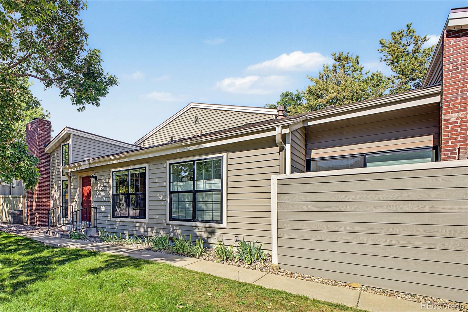 7925 W Layton Avenue Unit: 400