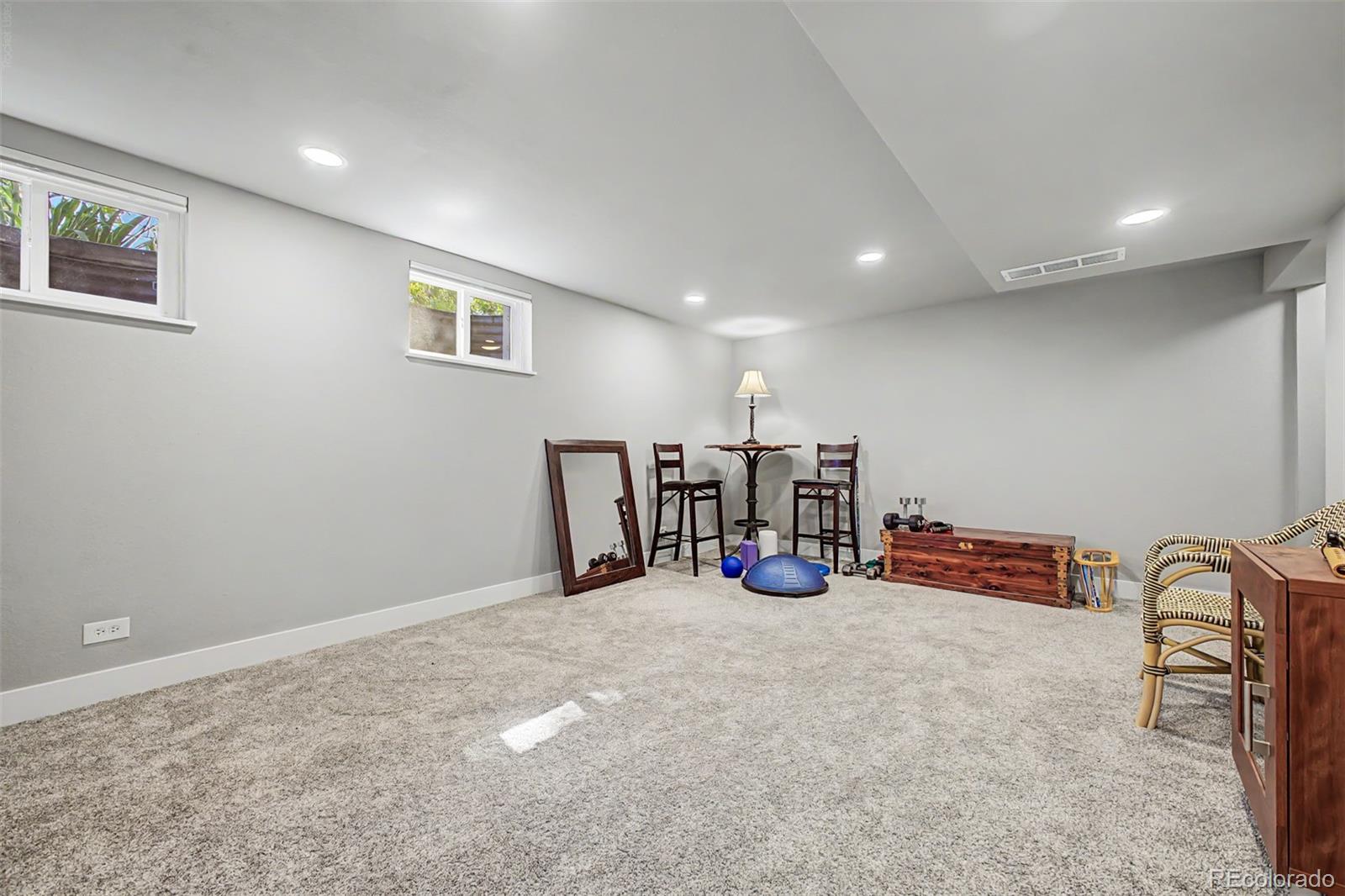 7925 W Layton Avenue Unit: 400