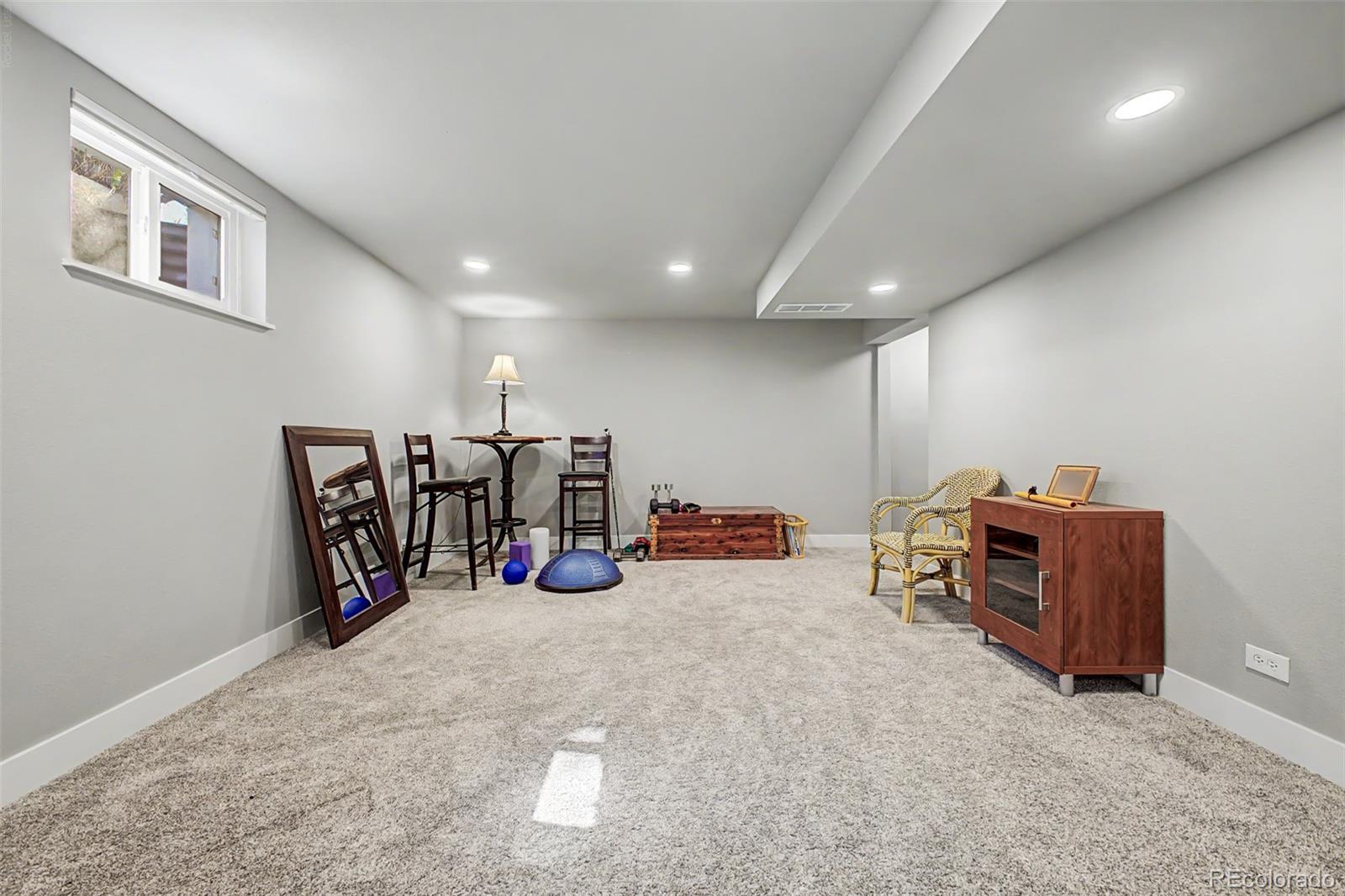 7925 W Layton Avenue Unit: 400