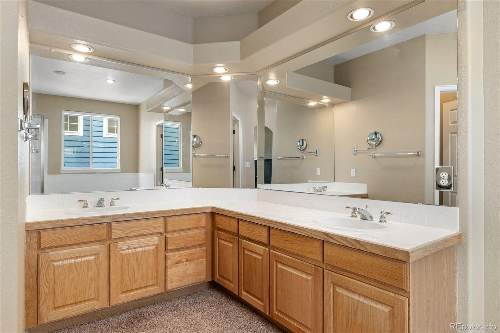 13262 Elizabeth Street