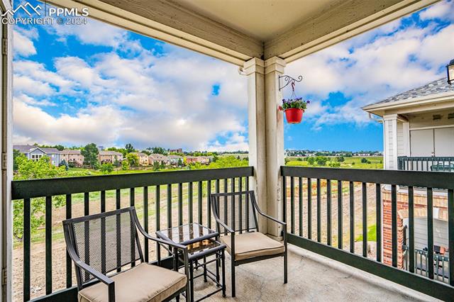 8956 Fox Drive 8-201