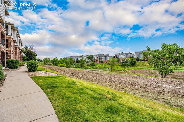 8956 Fox Drive 8-201