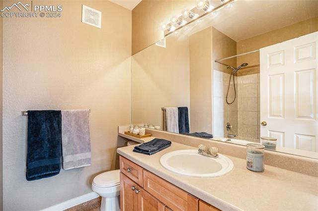 8956 Fox Drive 8-201