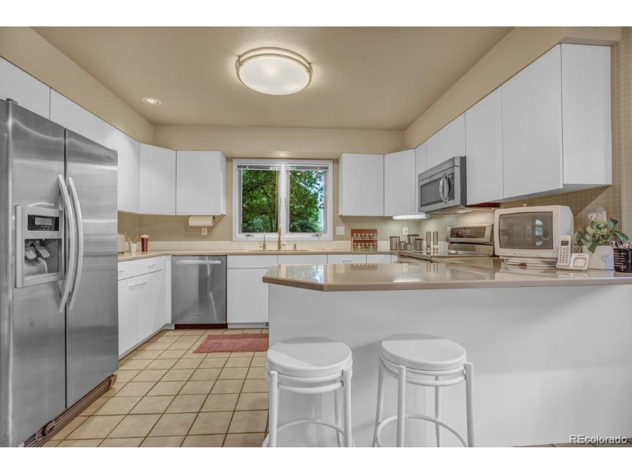 751 Racquet Ln