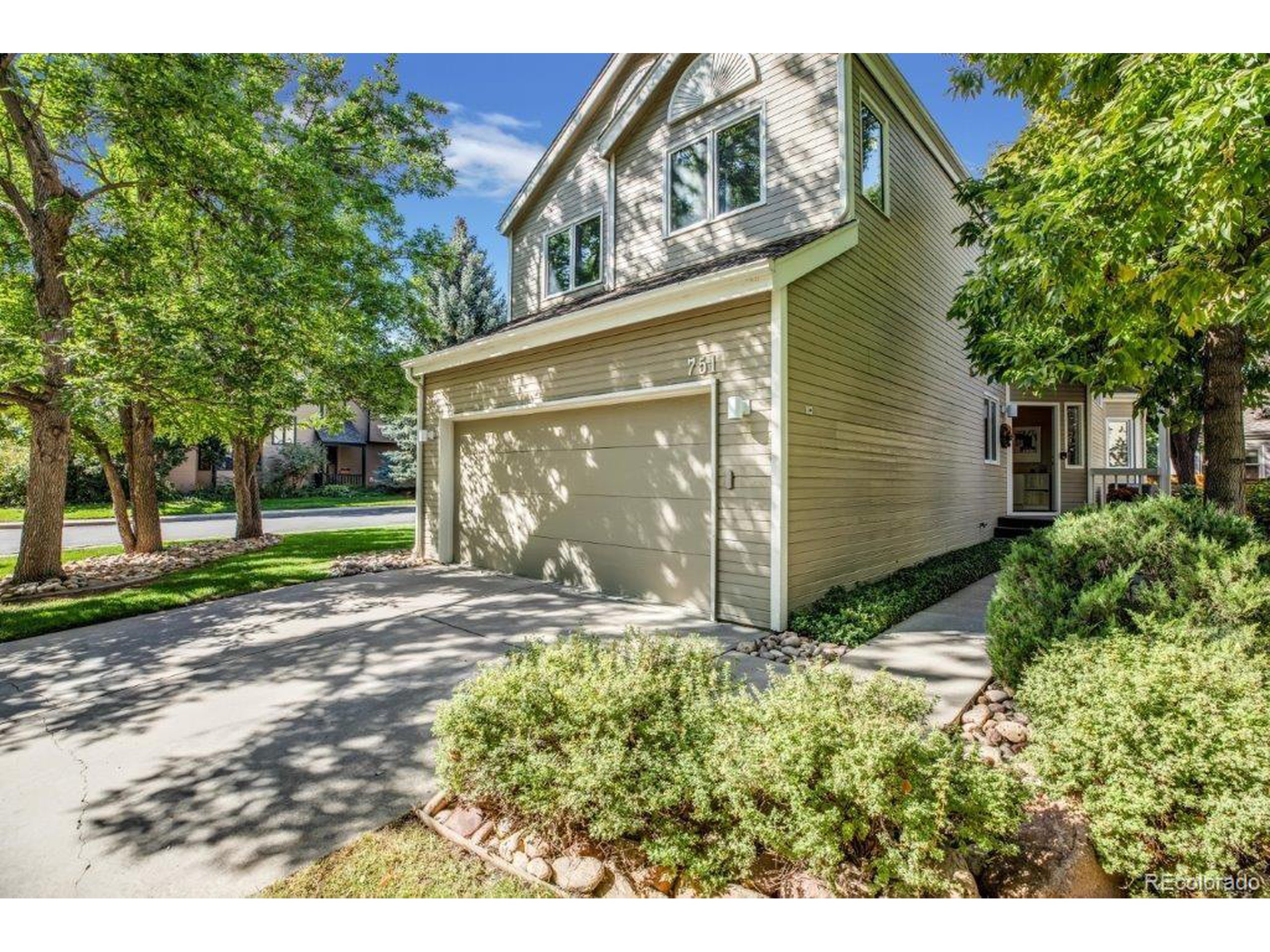 751 Racquet Ln