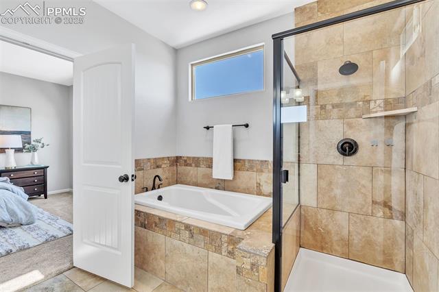 6633 Hidden Hickory Circle