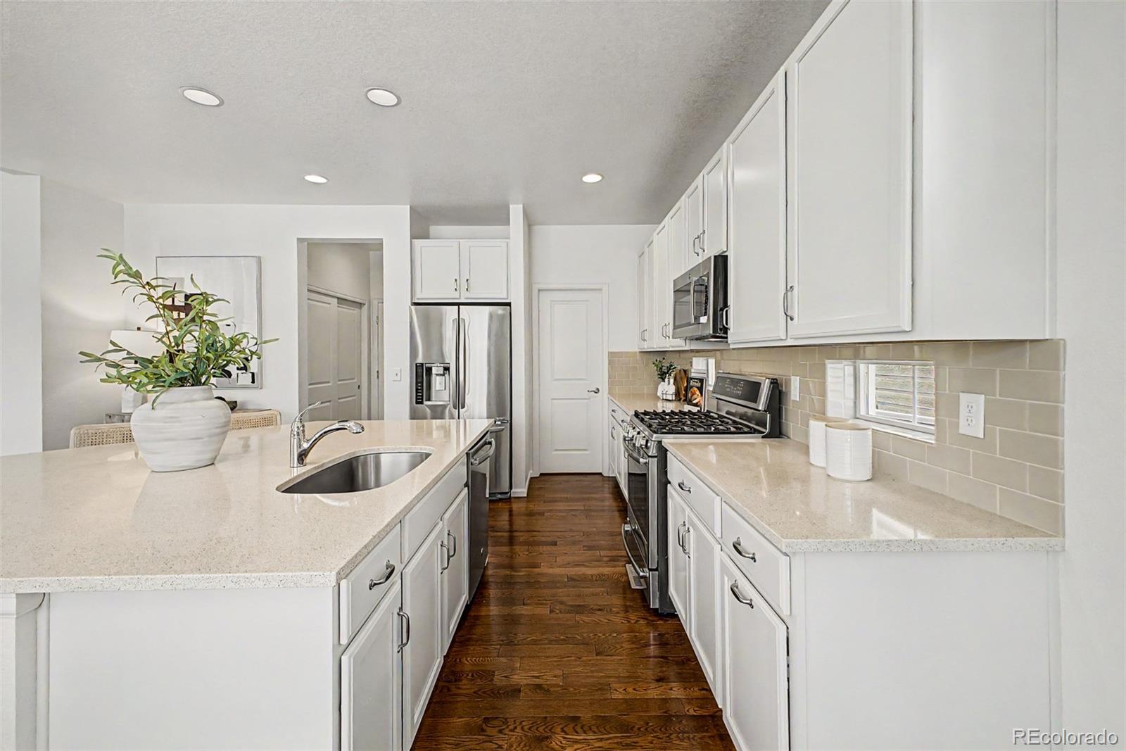15263 W 49th Place