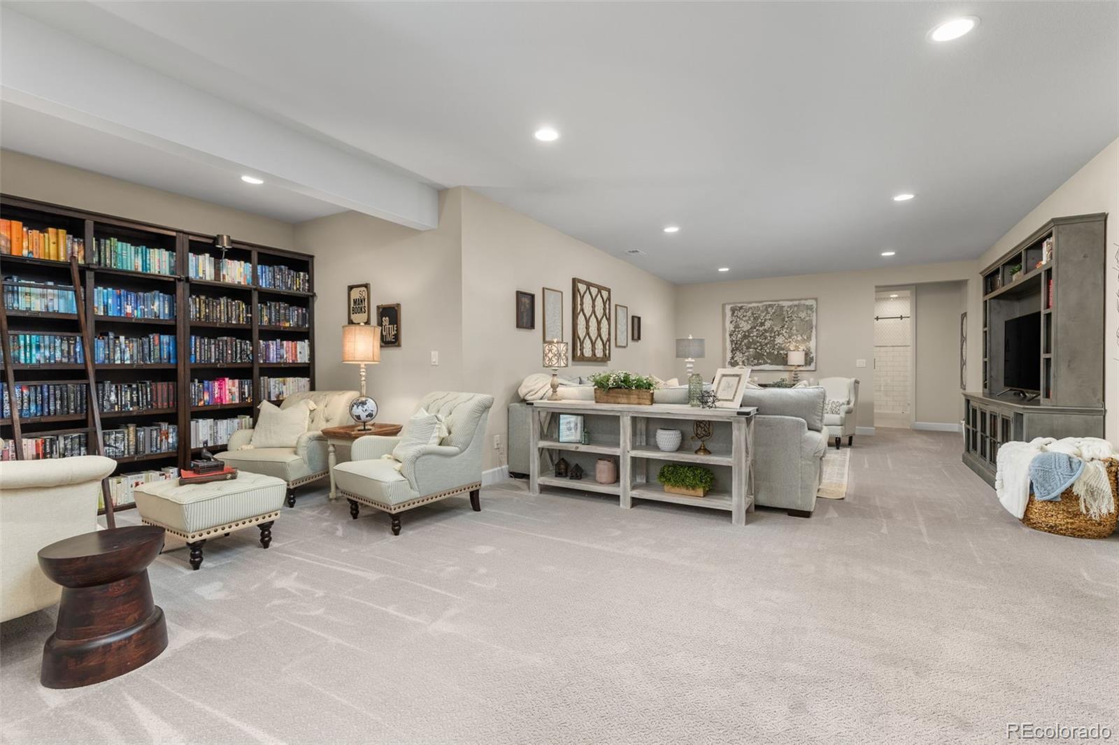 6315 Leilani Lane