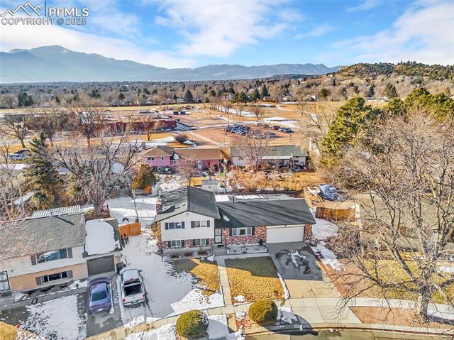 1318 Lewis Lane